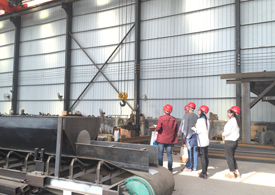 ���³���